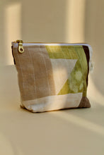 Meadows Pouch 1